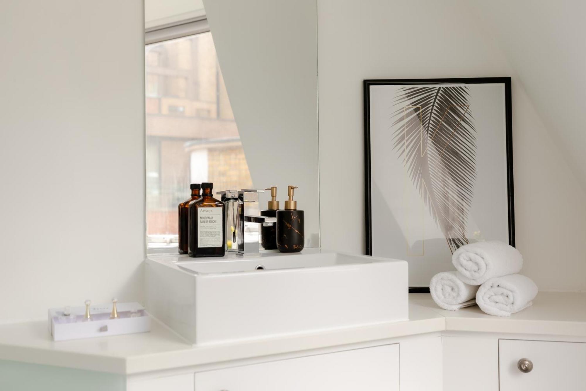Apartamento Rare Find Off Oxford St! Soho 5Bed Design House For Xxl Groups Londres Exterior foto